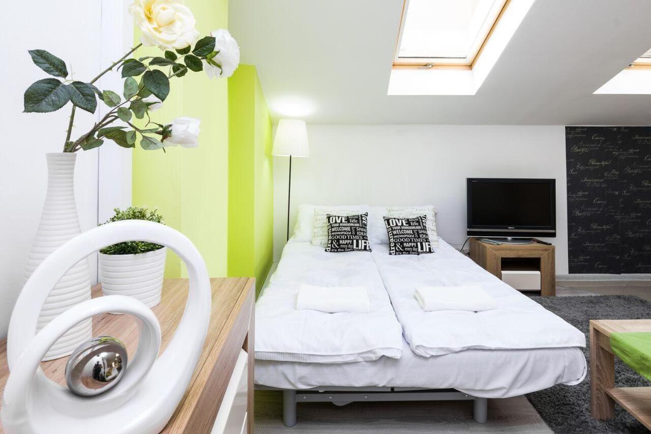 Urban Nest Apartments Lazarza 3 Краков Экстерьер фото